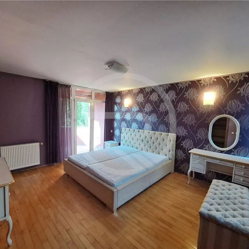 Casa Insiruita, 320 mp utili, situata in cartierul Buna Ziua! - Fotografie 1
