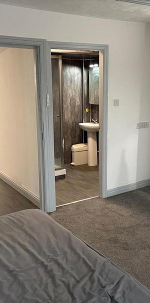 1 bedroom flat to rent - Photo 1