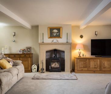 4 bedroom detached house to rent - Photo 5