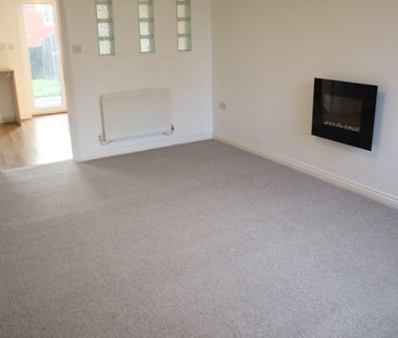 3 bedroom detached house to rent - Photo 2