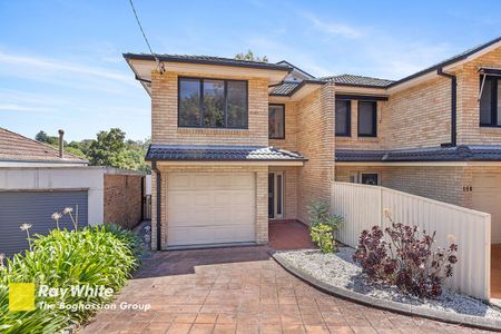 Large 4 Bedroom Duplex - Walk To Train Station - Photo 4