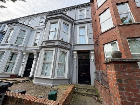 Unit 1, 103 Eglantine Avenue, Belfast BT9 6DP - Photo 1