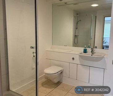 2 bedroom flat to rent - Photo 6