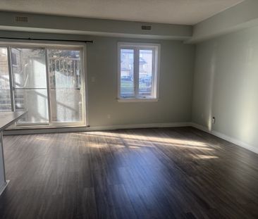 For Lease - 190 Hornchurch Lane Unit# B, Barrhaven, Ontario - Photo 2