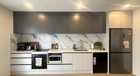 Modern, Low-Maintenance Living - Photo 4