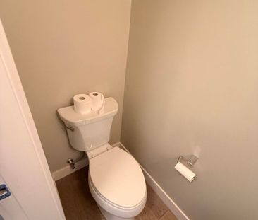 One Bedroom Loft - Photo 4