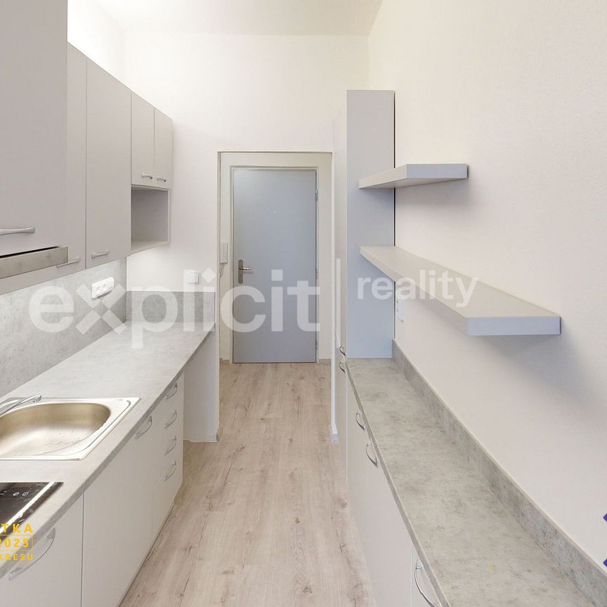 Pronájem bytu 1+kk 29 m² - Photo 1
