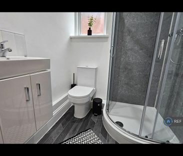 1 bedroom in a house share to rent - Photo 6