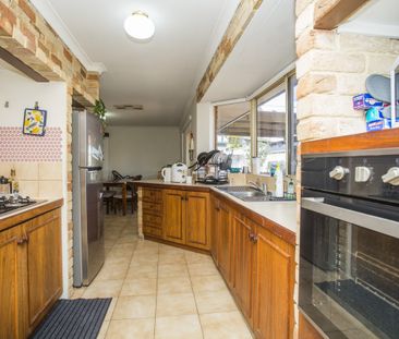 Perfect Location! - Photo 1