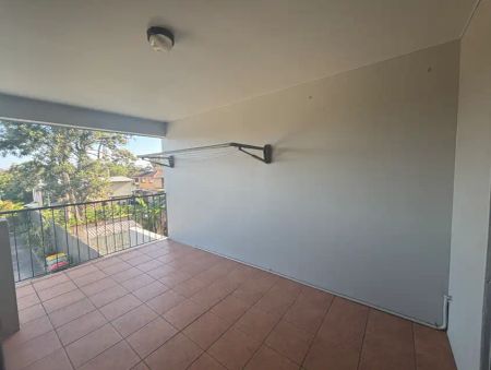 “Elevated Unit in the absolute heart of Kallangur - Location is the key” - Photo 5