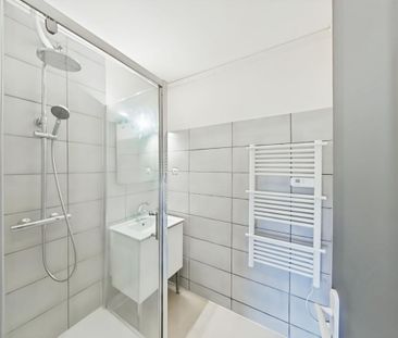 Location Appartement 3 pièces Meublé 50m² VALENCE 26000 - Photo 2