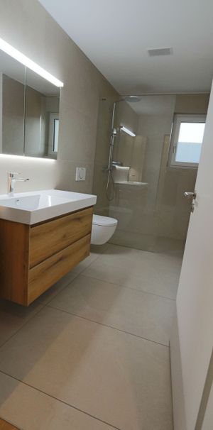 New construction – 4.5-room penthouse apartment with gallery in Kerzers - Photo 1