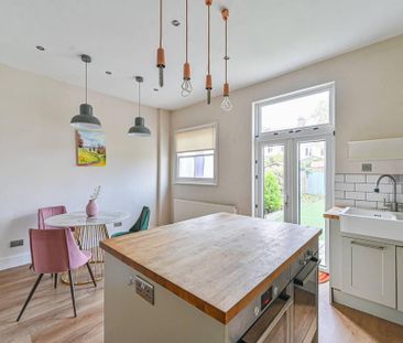 3 bedroom terraced house to rent - Photo 6