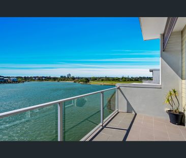 75/5033 Emerald Island Drive, Carrara, Qld 4211 - Photo 1