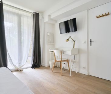 COLOMBES Roommate 17 Bedrooms at Colombes - Photo 4