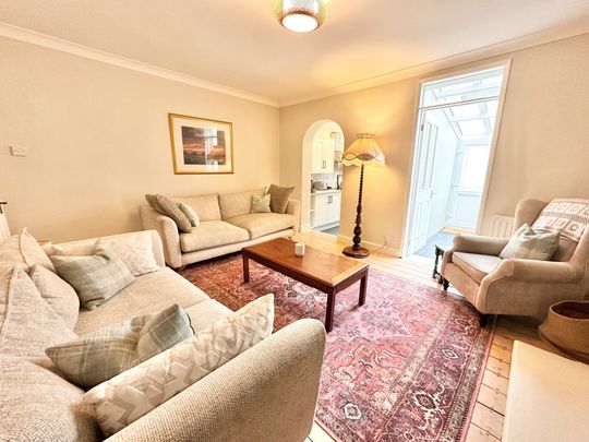 Park Lane, Chippenham - Photo 1