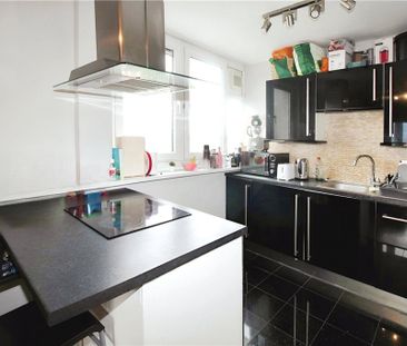 Neville Gill Close, London, SW18 4BP - Photo 2
