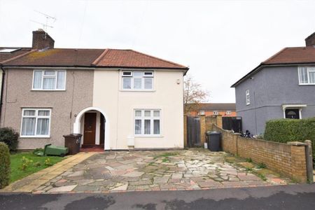 Warrington Road, Dagenham, RM8 - Photo 5