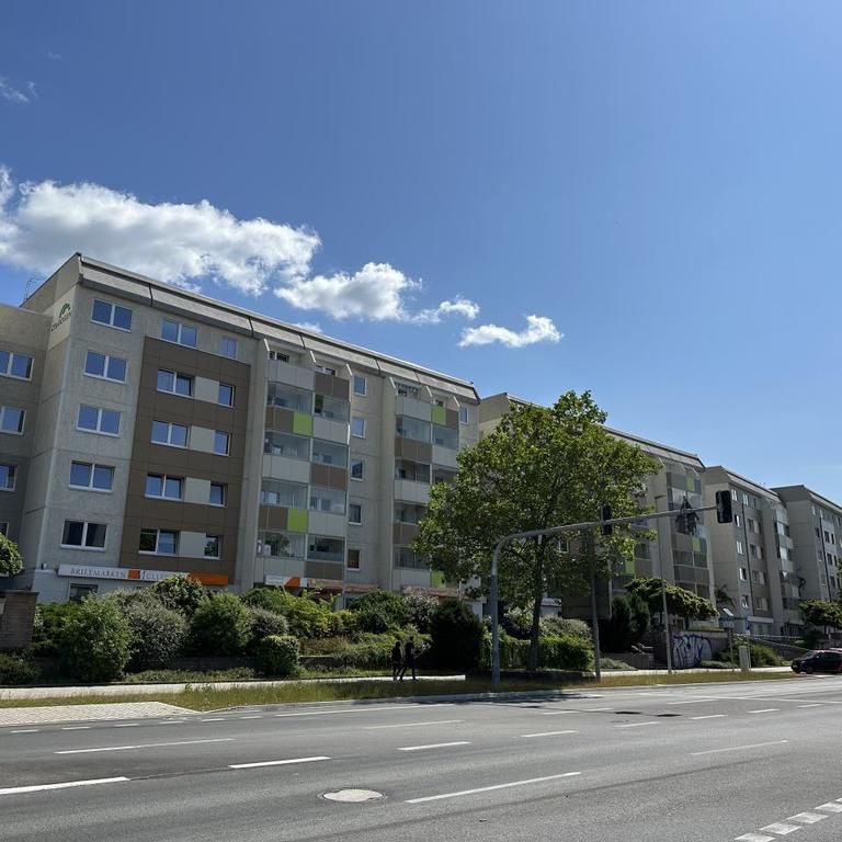 Bezugsfertige 3-Raum-Wohnung mit Balkon - Foto 1