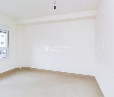 Apartamento com 1 quarto e 26m² para alugar em Passo da Areia, Port... - Photo 5