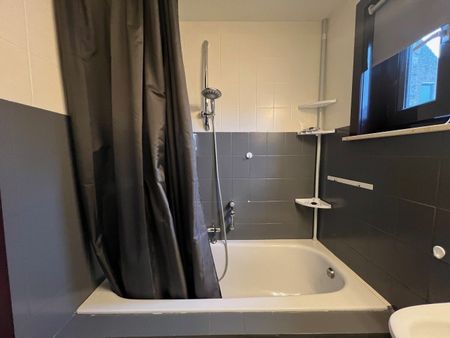 Appartement met 1 slaapkamer in hartje Torhout - Photo 2