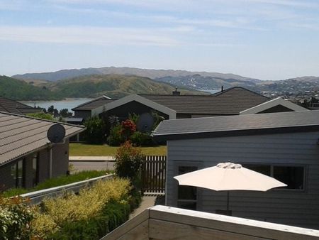 Aotea Spacious 4 Bedroom House - Pets negotiable - Photo 3