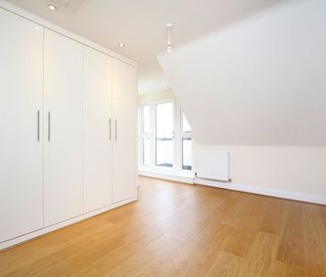 3 bedroom end of terrace house to rent - Photo 1