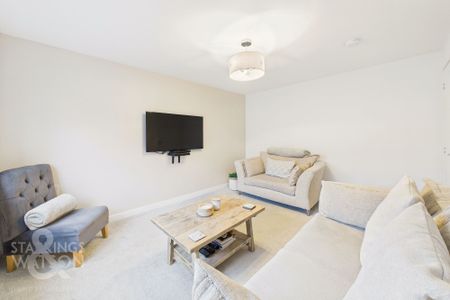 Croft Way, Wymondham - Photo 2