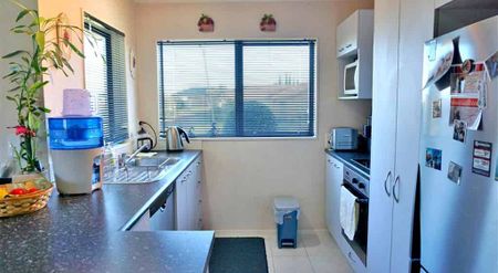 Neat and Tidy Home - Photo 5