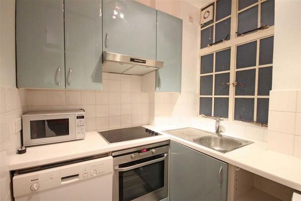 Studio to rent - Photo 1