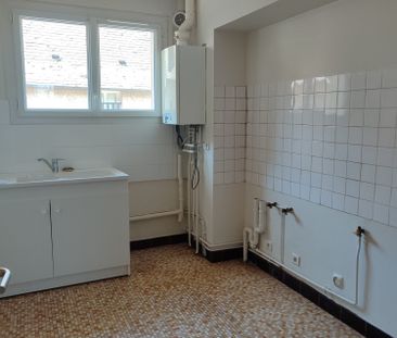 Location Appartement 2 pièces 43m² OBJAT 19130 - Photo 2