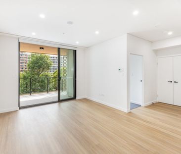 BRAND NEW ONE BEDROOM APARTMENTS IN A CENTRAL LOCATION - Photo 1