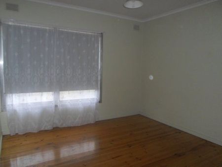 156 Cartledge Avenue - Photo 2