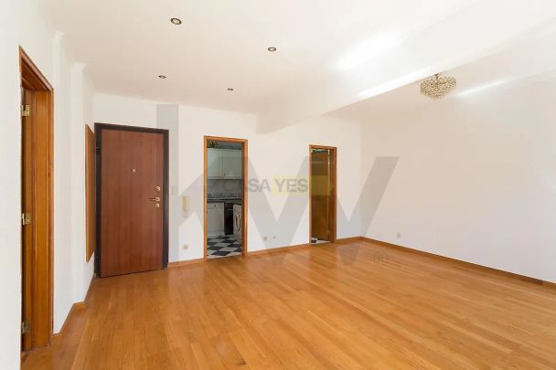 Apartment T1 in Algés, Linda-a-Velha e Cruz Quebrada-Dafundo, Oeiras - Photo 1