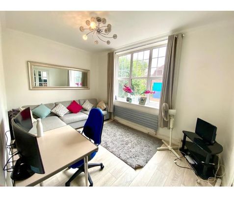 2 Bed Flat, Woodside Park Road, N12 - Photo 1