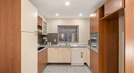 3 Bedroom Townhouse in New Lynn - Photo 3