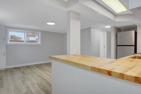 For Lease - 775 Trojan Avenue Unit# 3, Overbrook - Castleheights and Area, Ontario - Photo 2