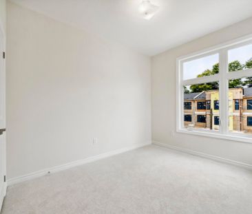 For Lease - 81 Puisaya Drive, Richmond Hill, Ontario - Photo 4