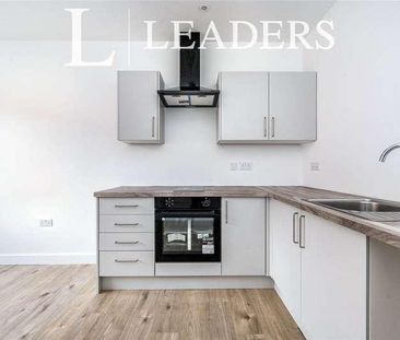 Walker Avenue, Wolverton Mill, Milton Keynes, Buckinghamshire, MK12 - Photo 6