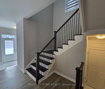 Detached Home For Lease | W8058450 - Photo 2