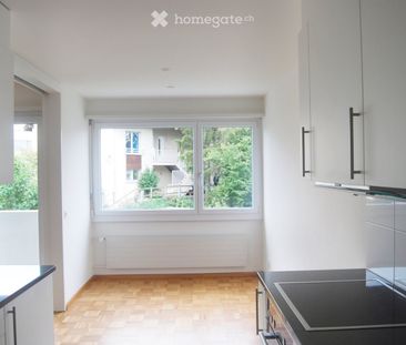 Helle 4.5-Zimmer-Wohnung im Erdgeschoss mit Balkon und Garage in Th... - Foto 4