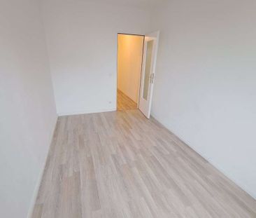 Seltene 4-Zimmer-Wohnung f&uuml;r Ihre Familie an der Grenze zu Gro... - Photo 2