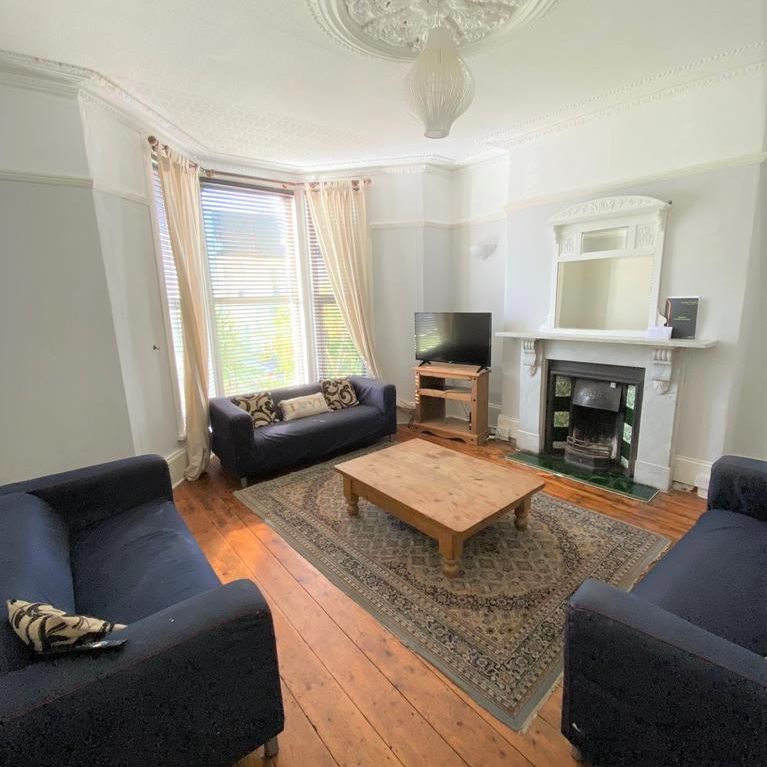7 bedroom terraced house to rent - Photo 1