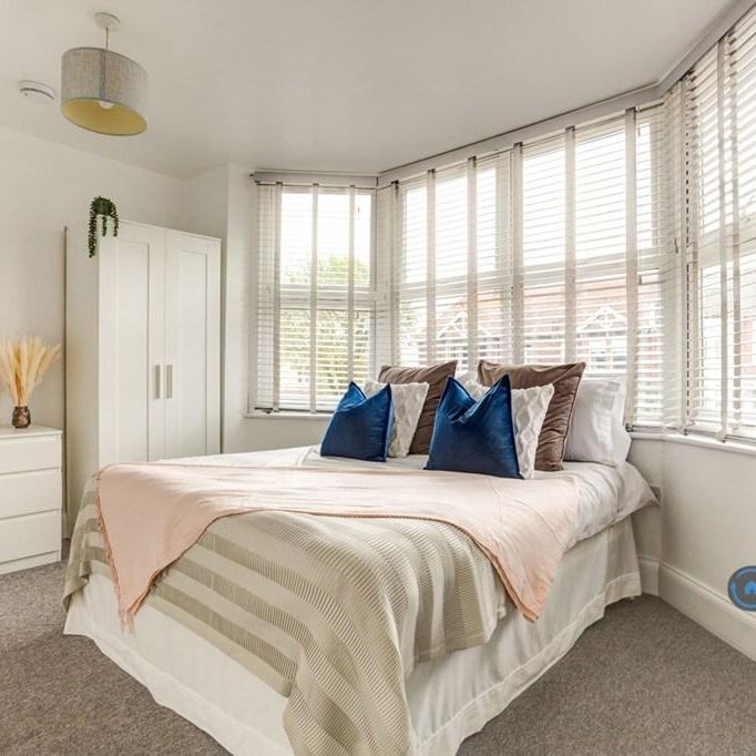 1 bedroom in a house share to rent - Photo 1