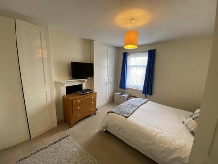 2 bedroom terraced house to rent - Photo 4