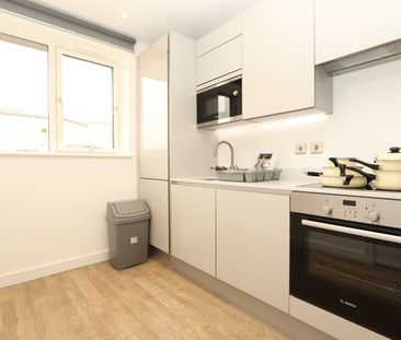 Room in a Shared Flat, Surrey Quays Road, SE16 - Photo 5