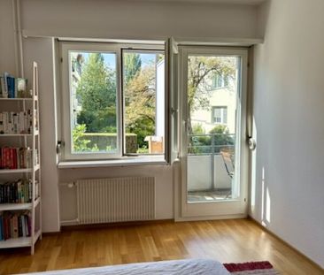 Grosszügige 2-Zimmerwohnung direkt an der Limmat - Photo 2