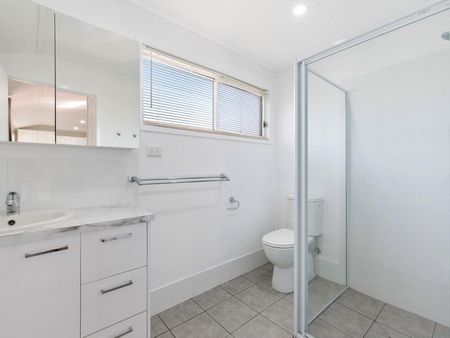 4 Marigold Street, Hemmant QLD 4174 - House For Rent - $750 | Domain - Photo 4