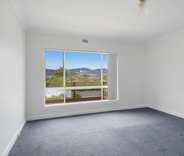 Spacious Family Home Versatile Living and Outdoor Appeal - Photo 3