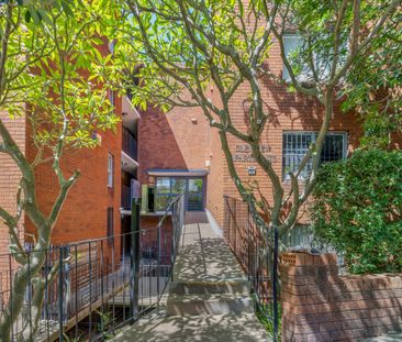 29/51 Glenview Street, Paddington NSW 2021 - Studio For Rent | Domain - Photo 2